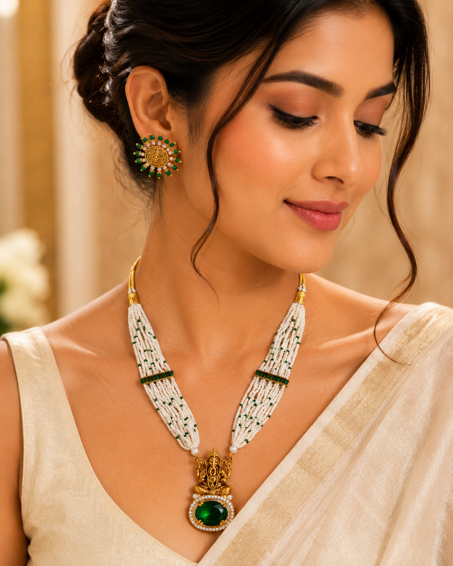 Divine Green Pendant &seed beads pearl Necklace